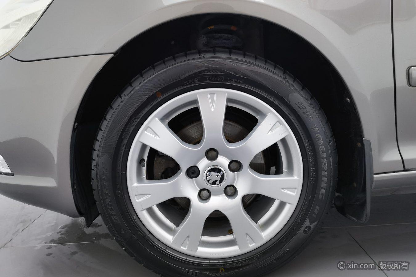Skoda Octavia 2014 1.6L AT