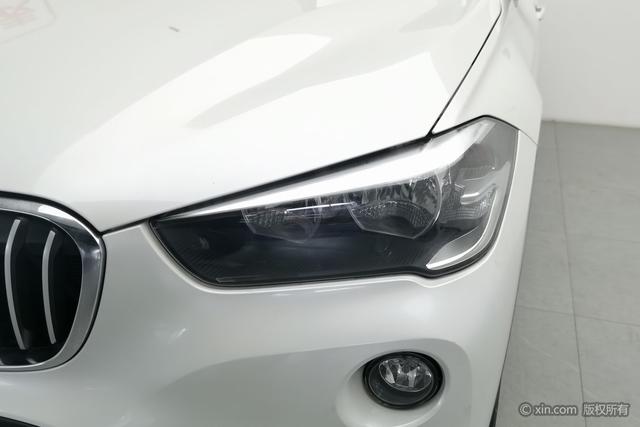 BMW X1 2016 s Drive 18 Li — фото 7
