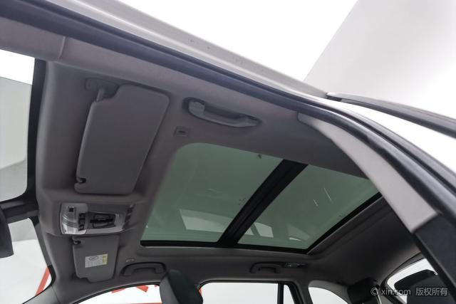 BMW X1 2016 s Drive 18 Li — фото 20