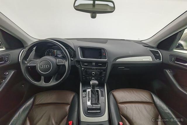 Audi Q5 2017 40 TFSI — фото 12