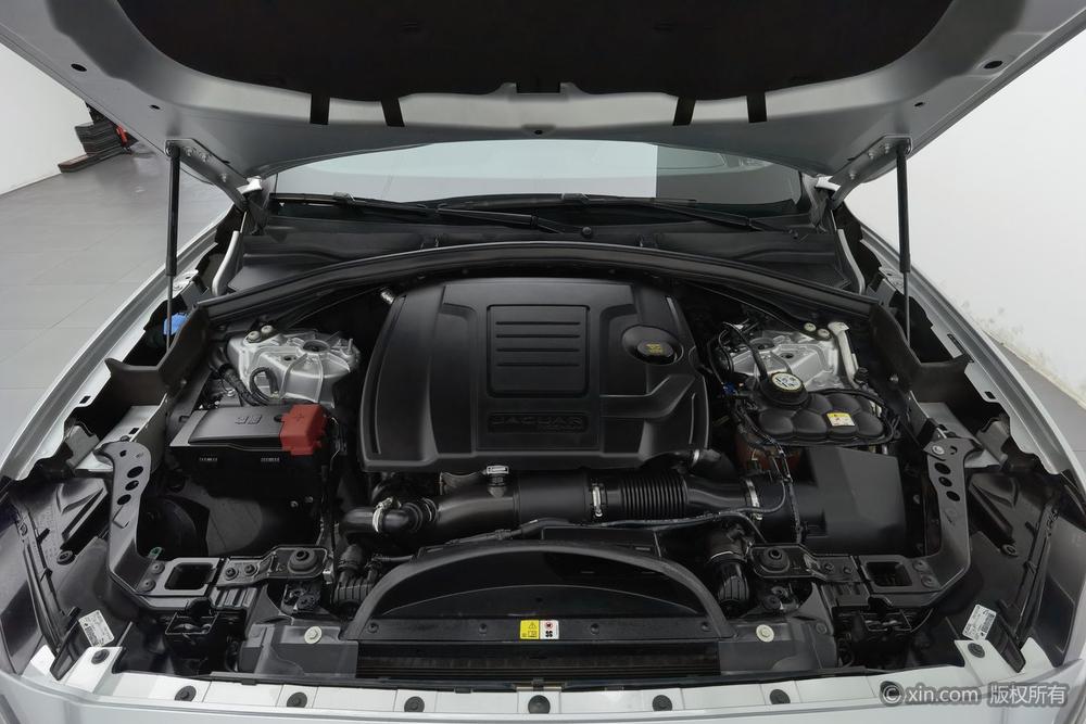 Jaguar F-PACE, фото 5