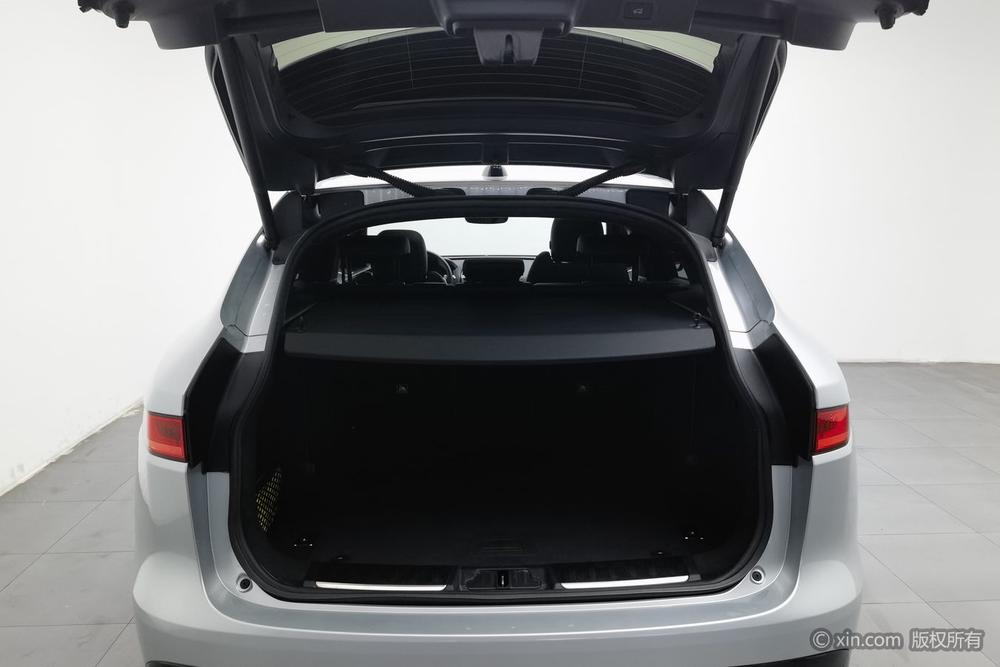 Jaguar F-PACE, фото 24