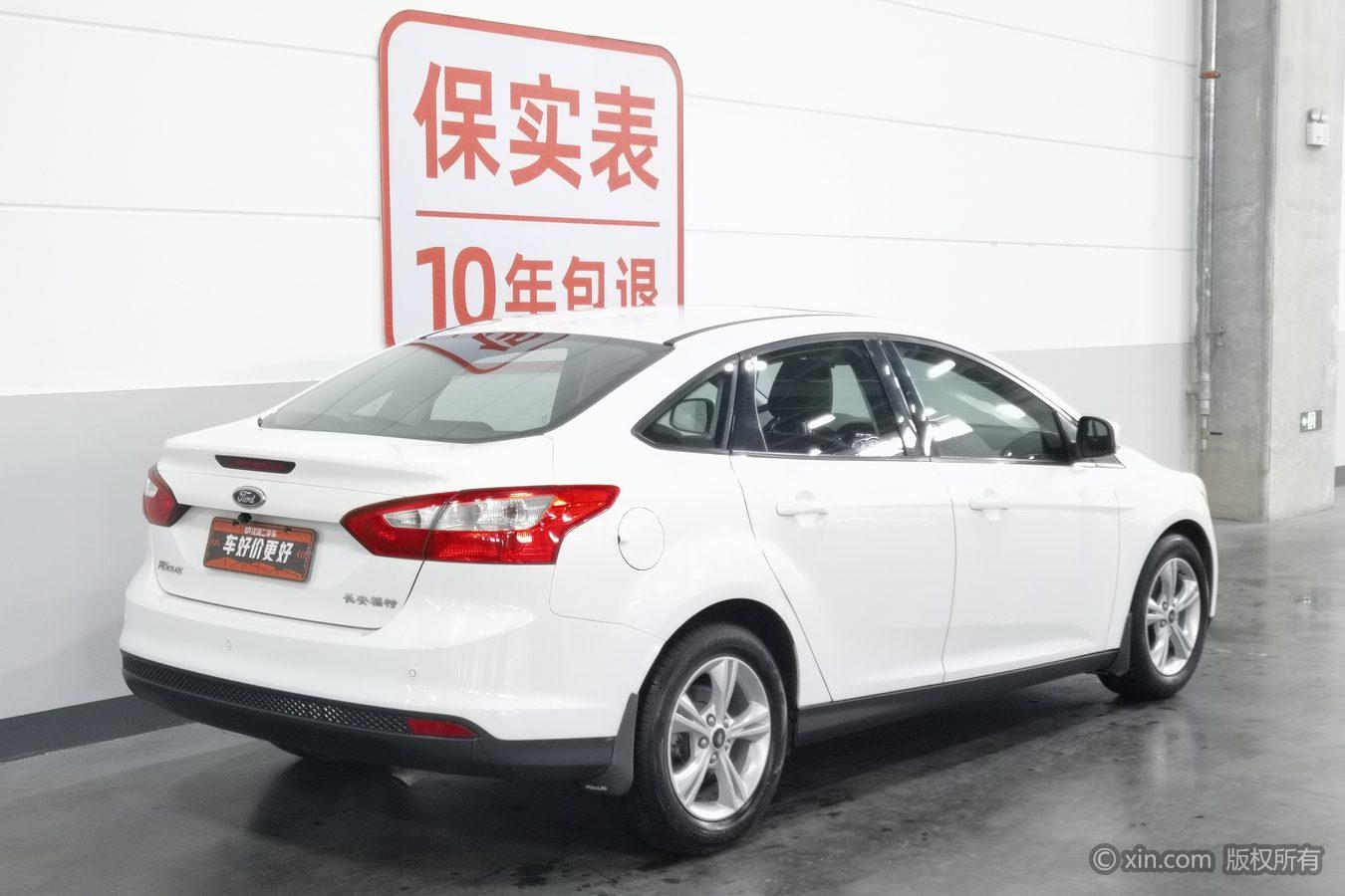 Ford Focus 2012 1.6L MT