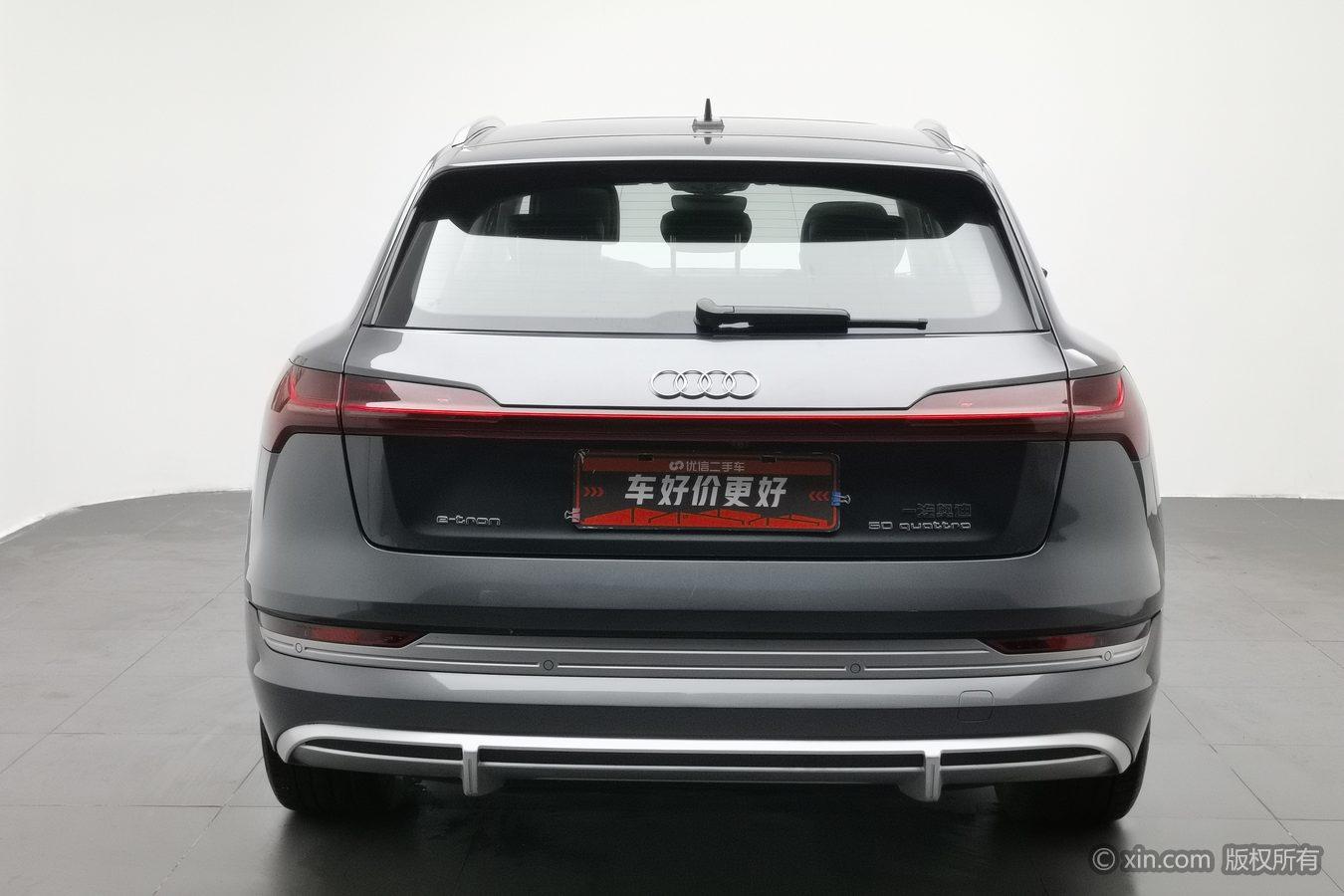 Audi e-tron 2021 Темно-серый из Китая, фото 2