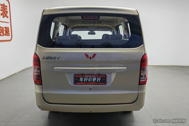 Wuling Rongguang V — фото 3