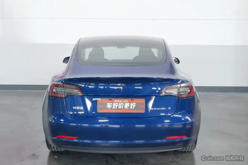 Tesla Model 3 — фото 3