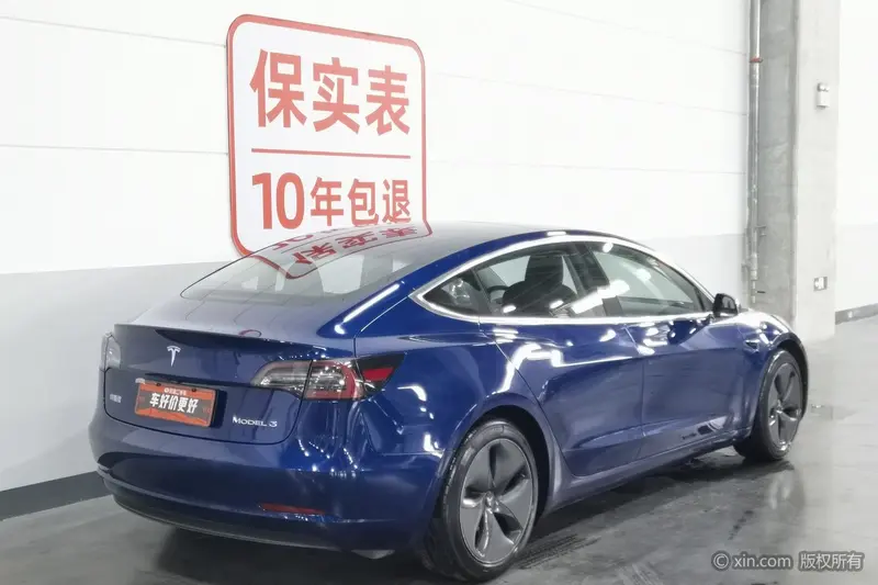 Tesla Model 3 — фото 4