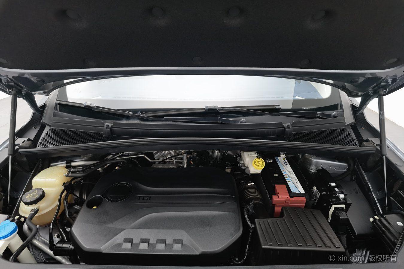 Roewe iMAX8 2022 400TGI