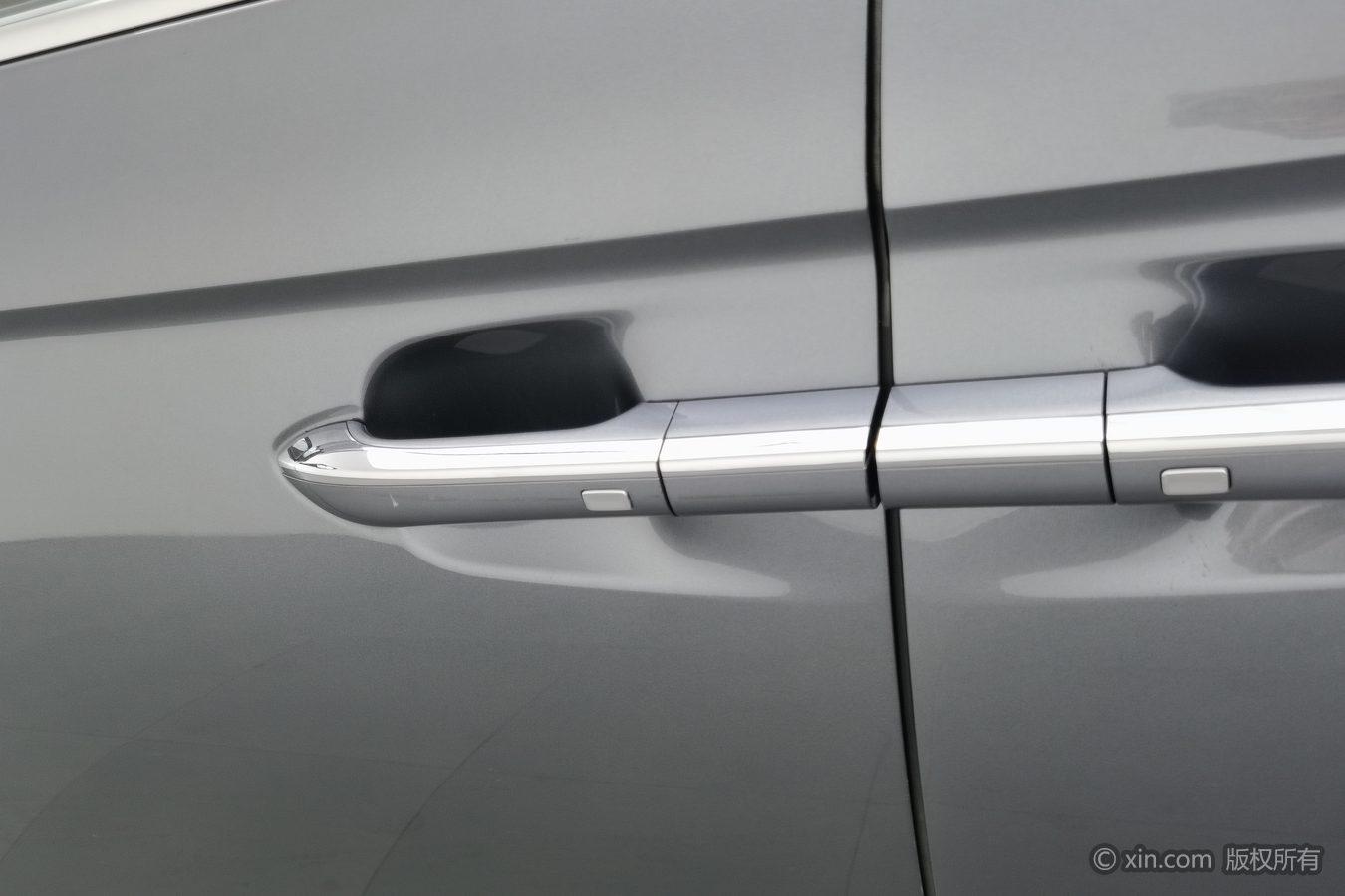 Roewe iMAX8 2022 400TGI