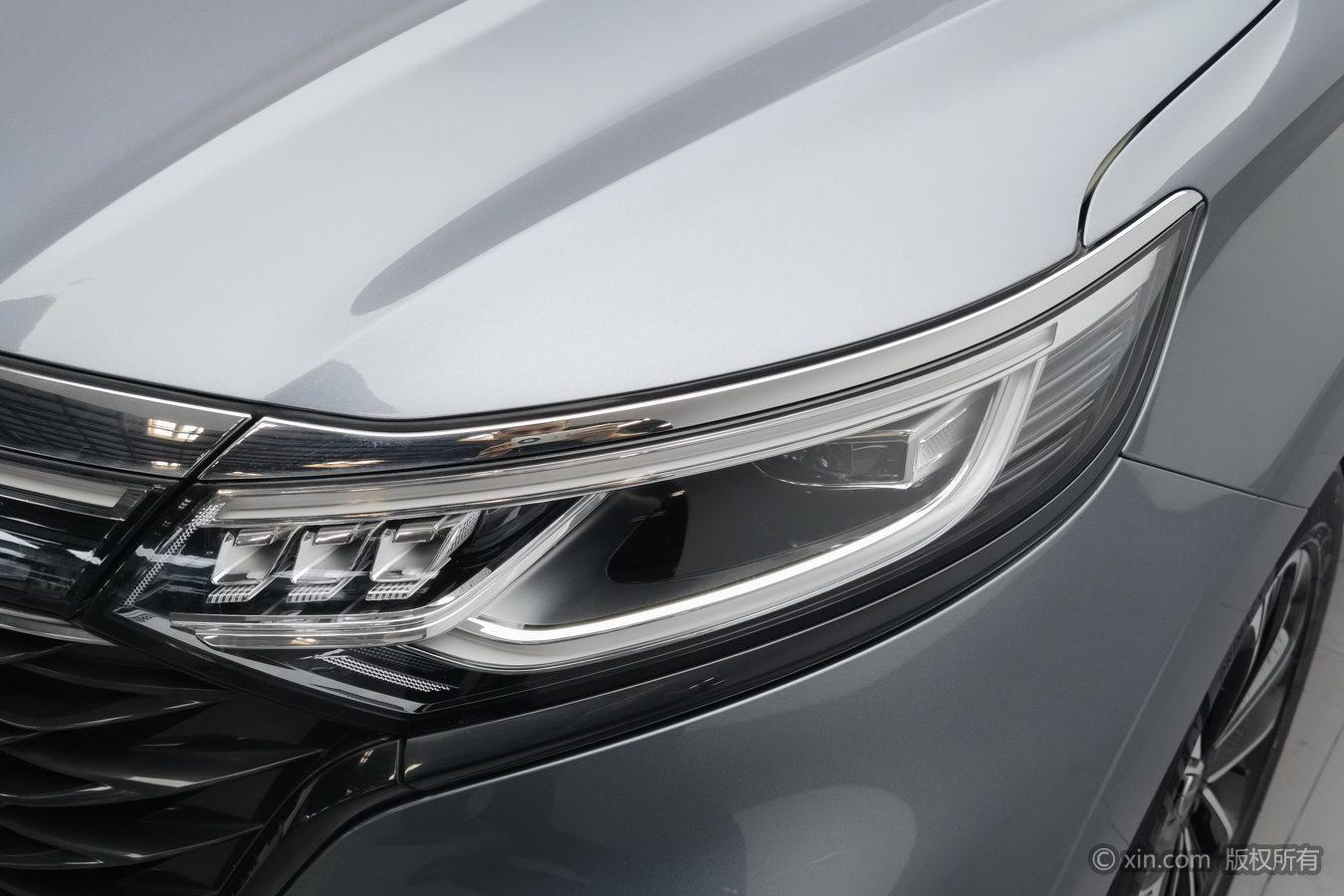 Roewe iMAX8 2022 400TGI