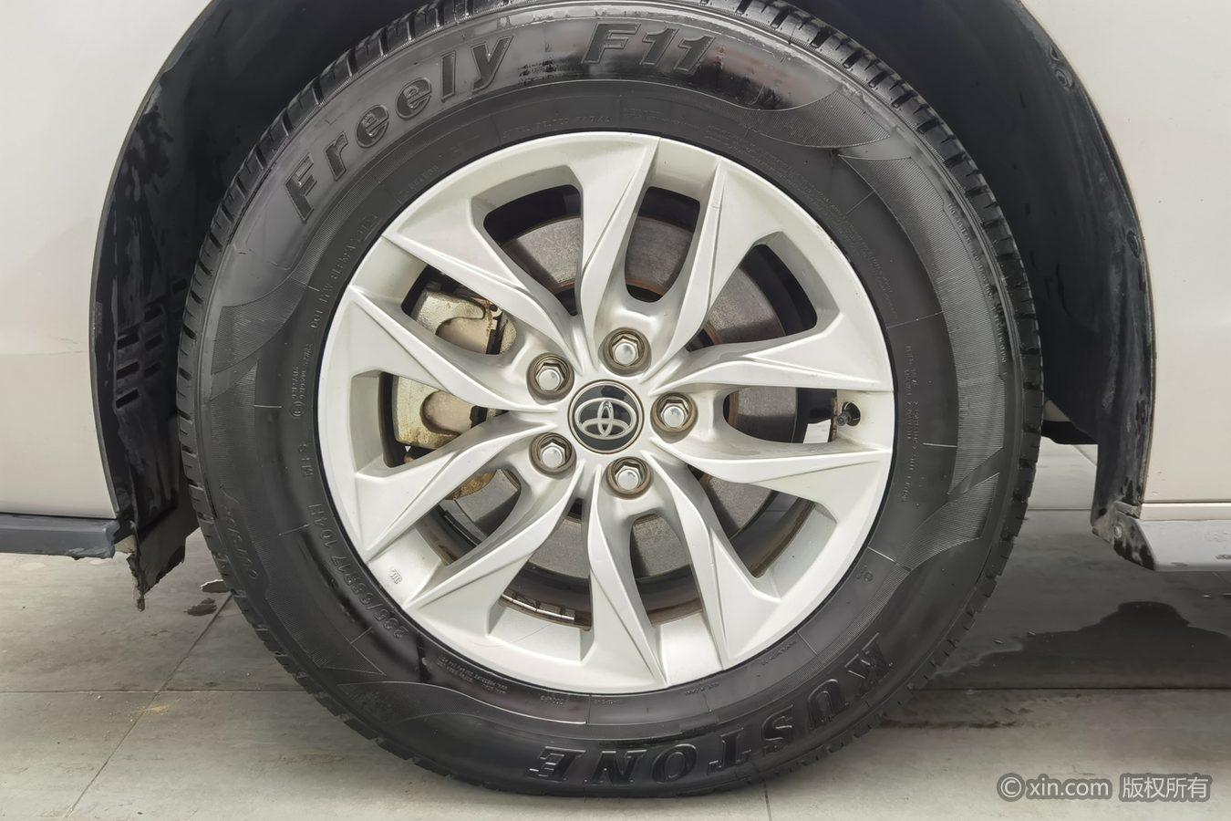 Toyota Granvia 2023 2.5L Comfort