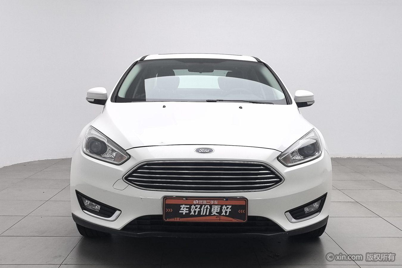 Ford Focus 2015 EcoBoost 180 AT Elite