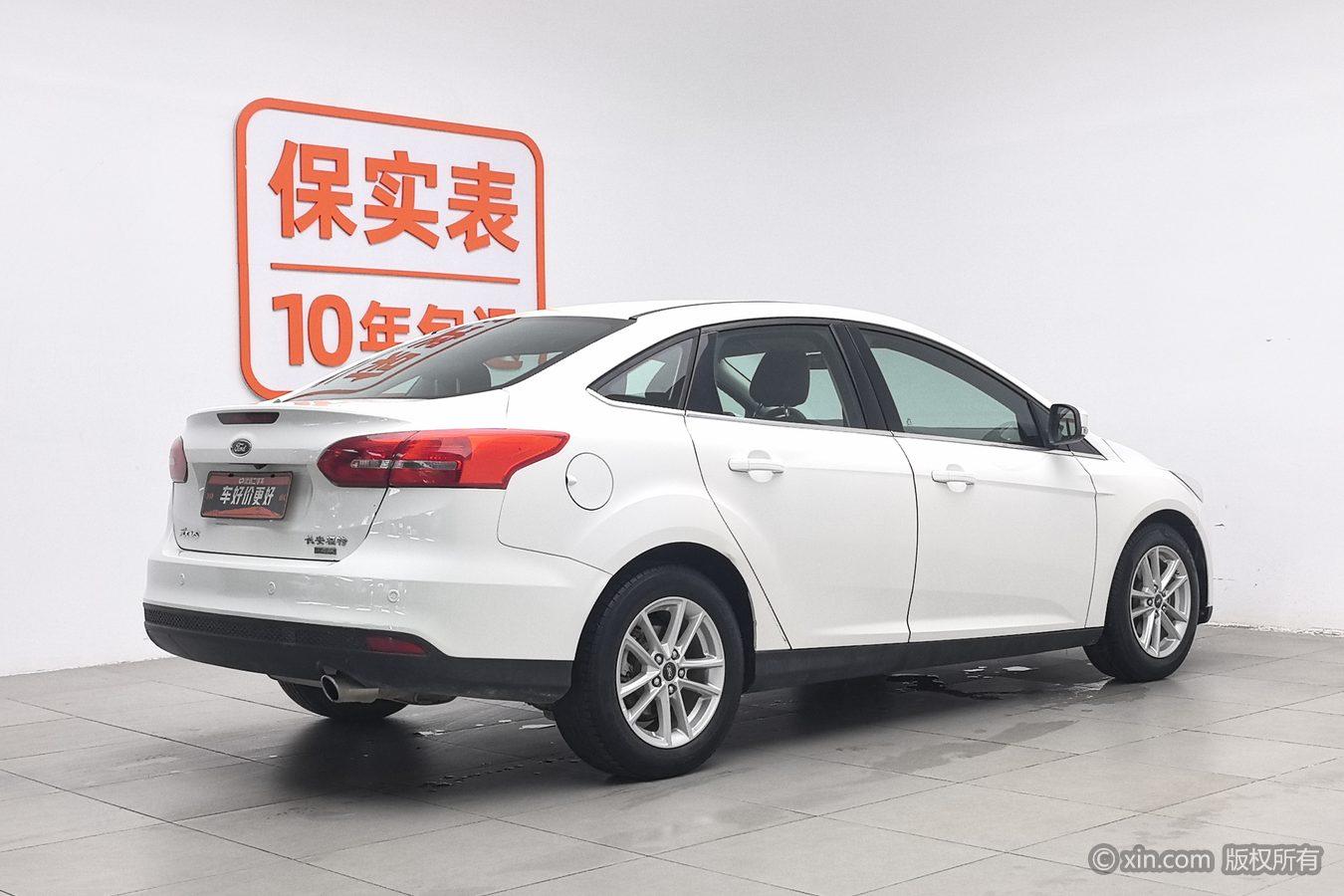 Ford Focus 2015 EcoBoost 180 AT Elite