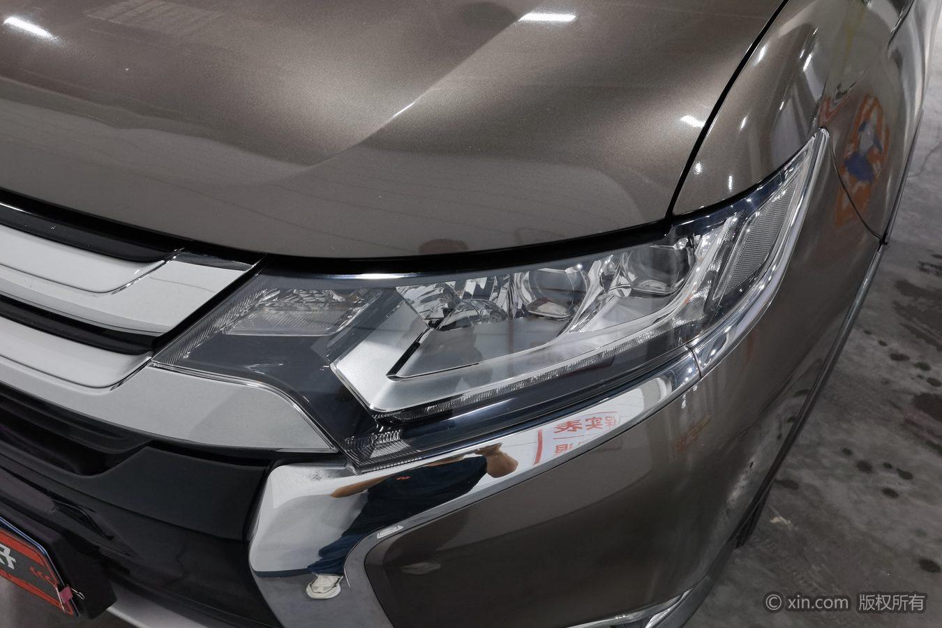 Mitsubishi Outlander 2018 2.4L Elite 5 мест