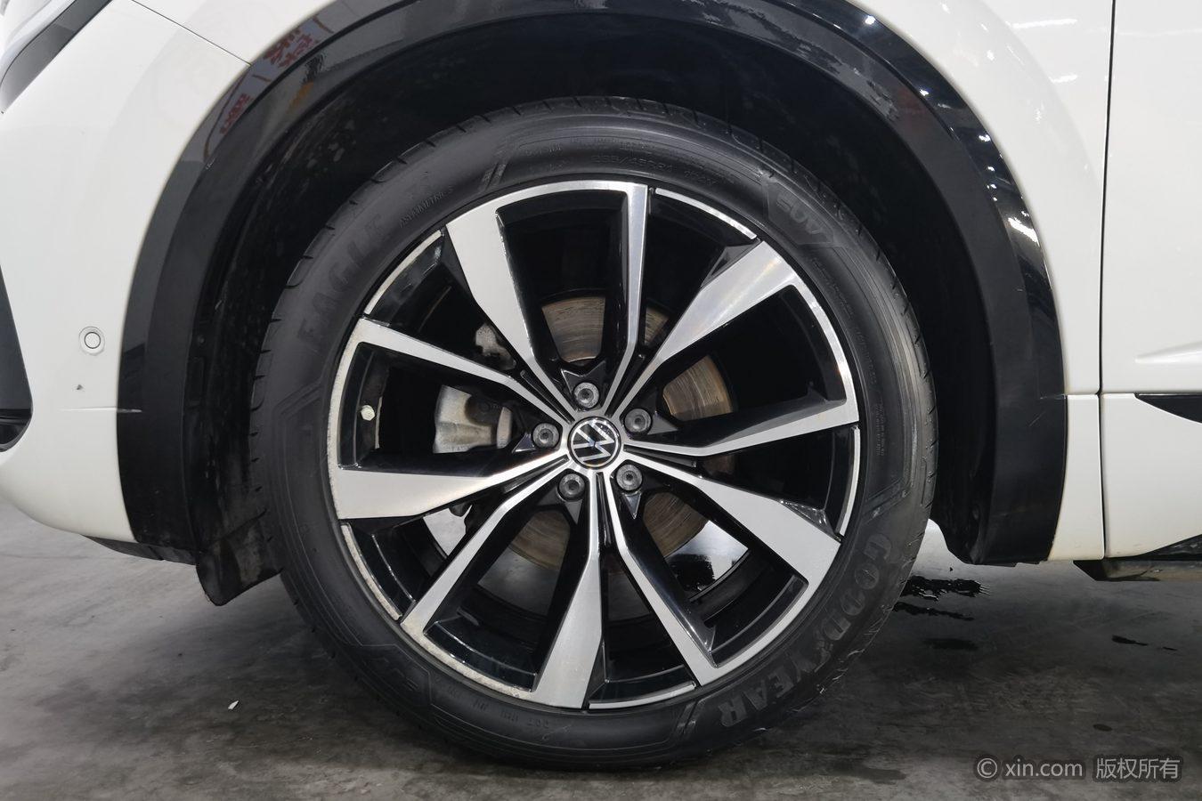 Volkswagen Viloran 2021 380TSI R-Line
