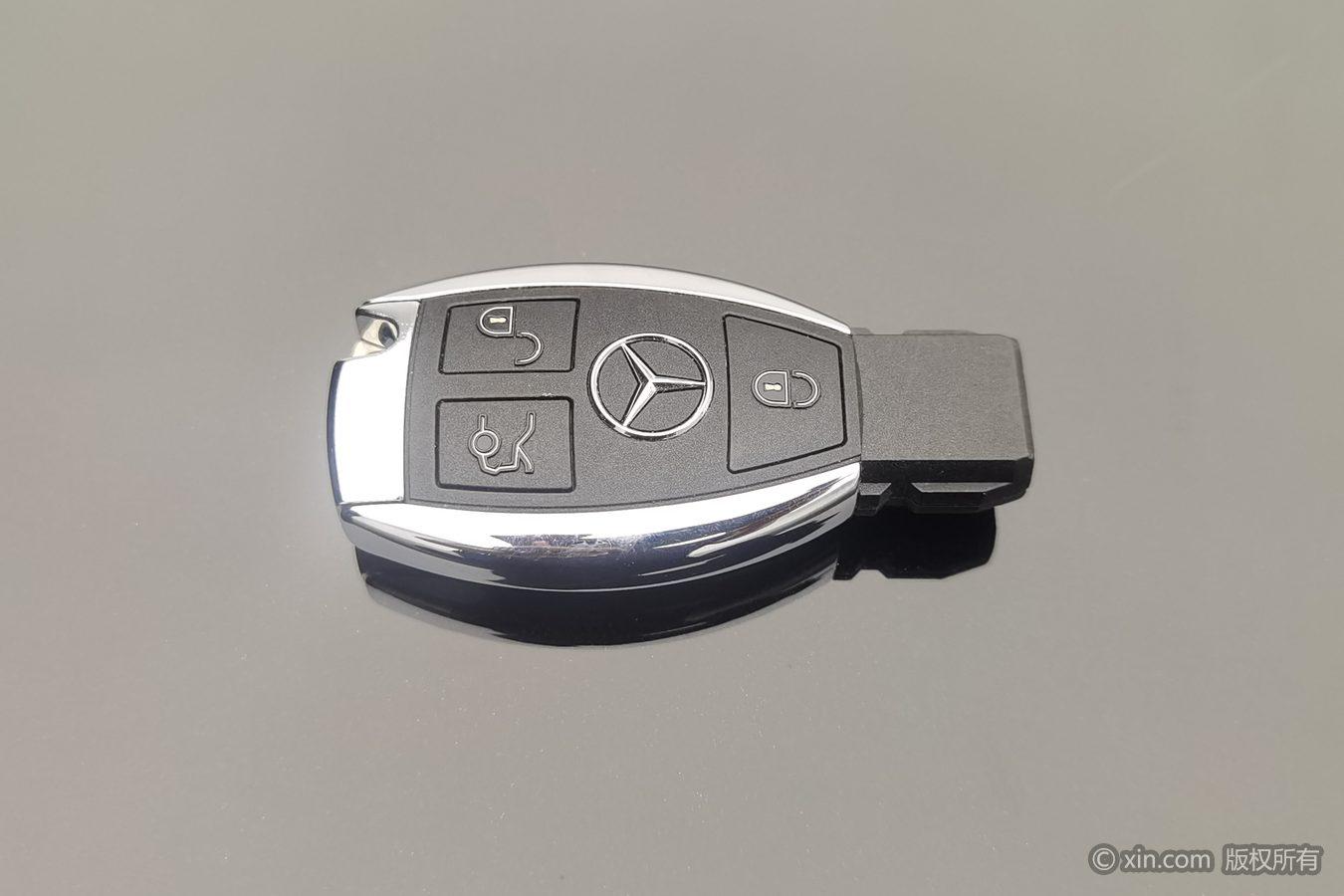 Mercedes-Benz GLC 2018 GLC 300 4MATIC