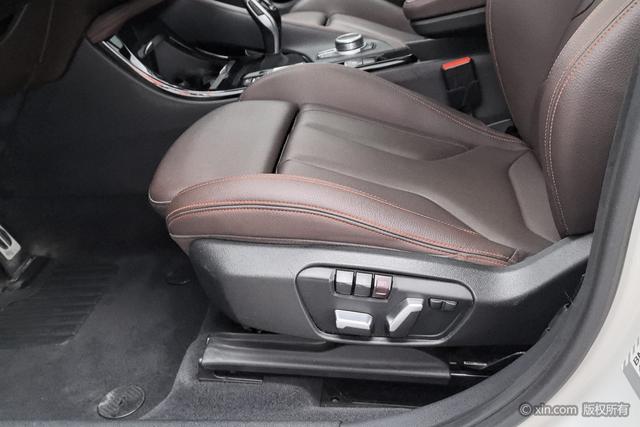 BMW X2 2021 s Drive 25i — фото 18