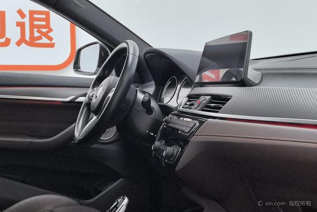 BMW X2 2021 s Drive 25i — фото 16