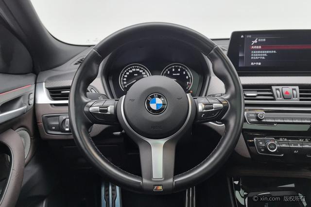 BMW X2 2021 s Drive 25i — фото 13