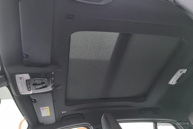 BMW X2 2021 s Drive 25i — фото 20