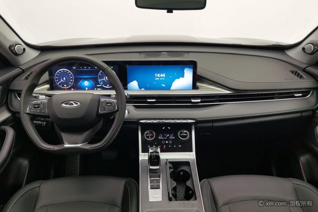2023 Chery Tiggo 8 thumbnail 4