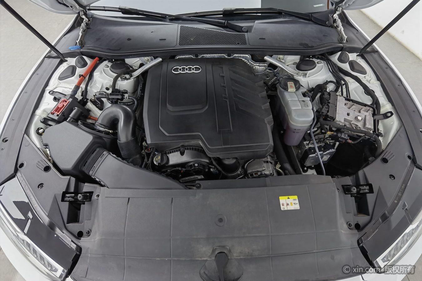 Audi A7L 2024 45 TFSI S-line