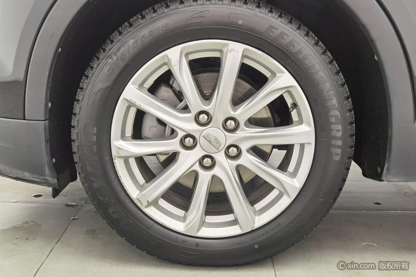 Cadillac XT4 2021 28T