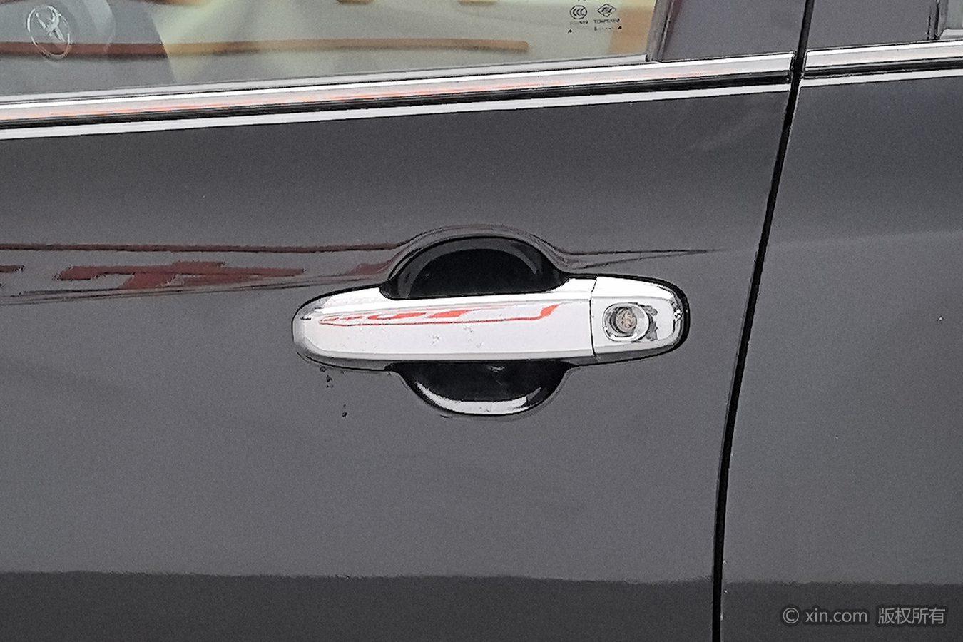 Toyota Camry 2016 2.0G Lead