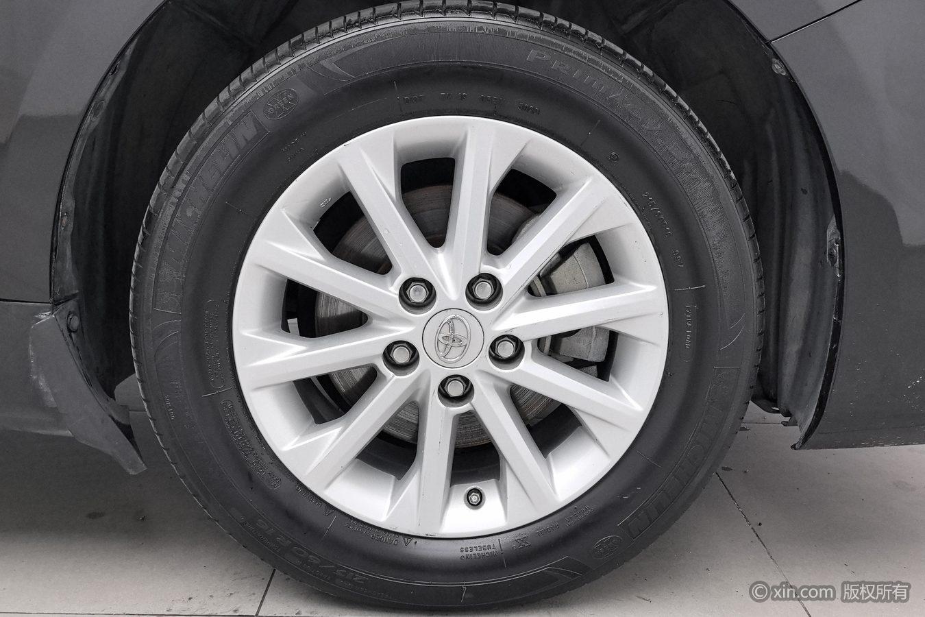 Toyota Camry 2016 2.0G Lead