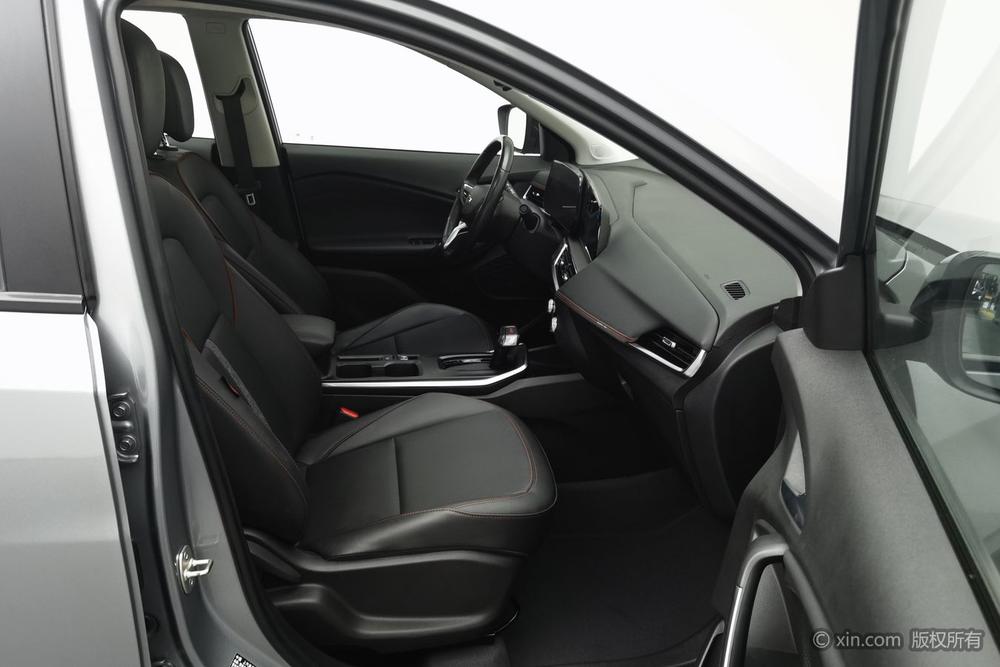 Chevrolet Tracker, фото 12