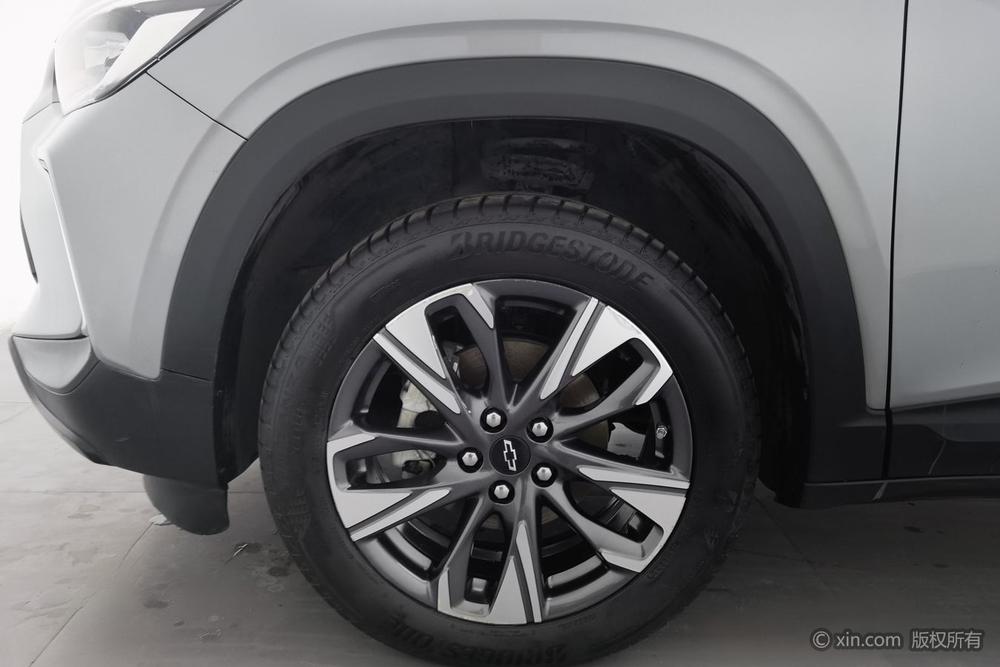 Chevrolet Tracker, фото 11