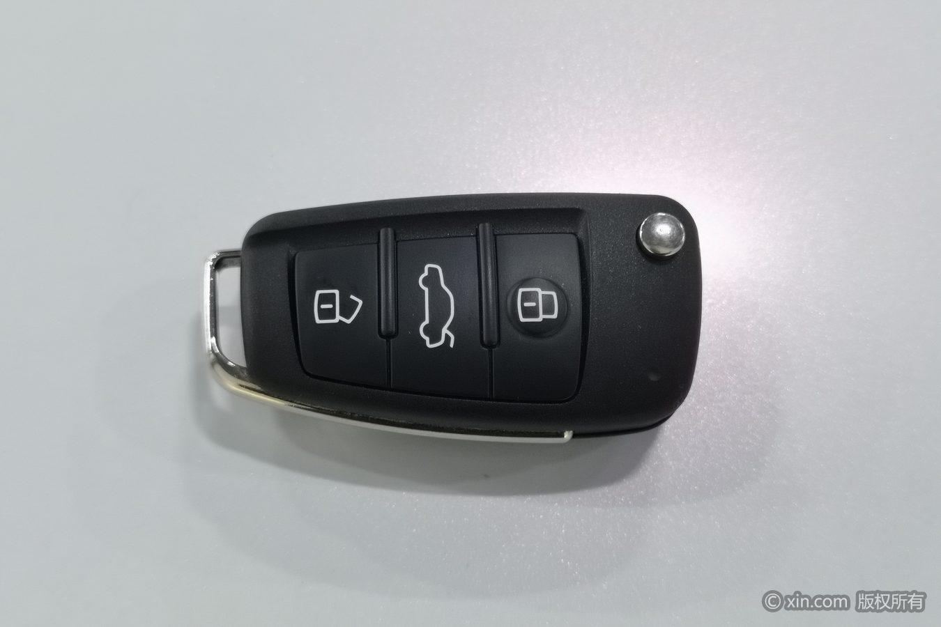 Audi Q2L 2021 35TFSI Fashion