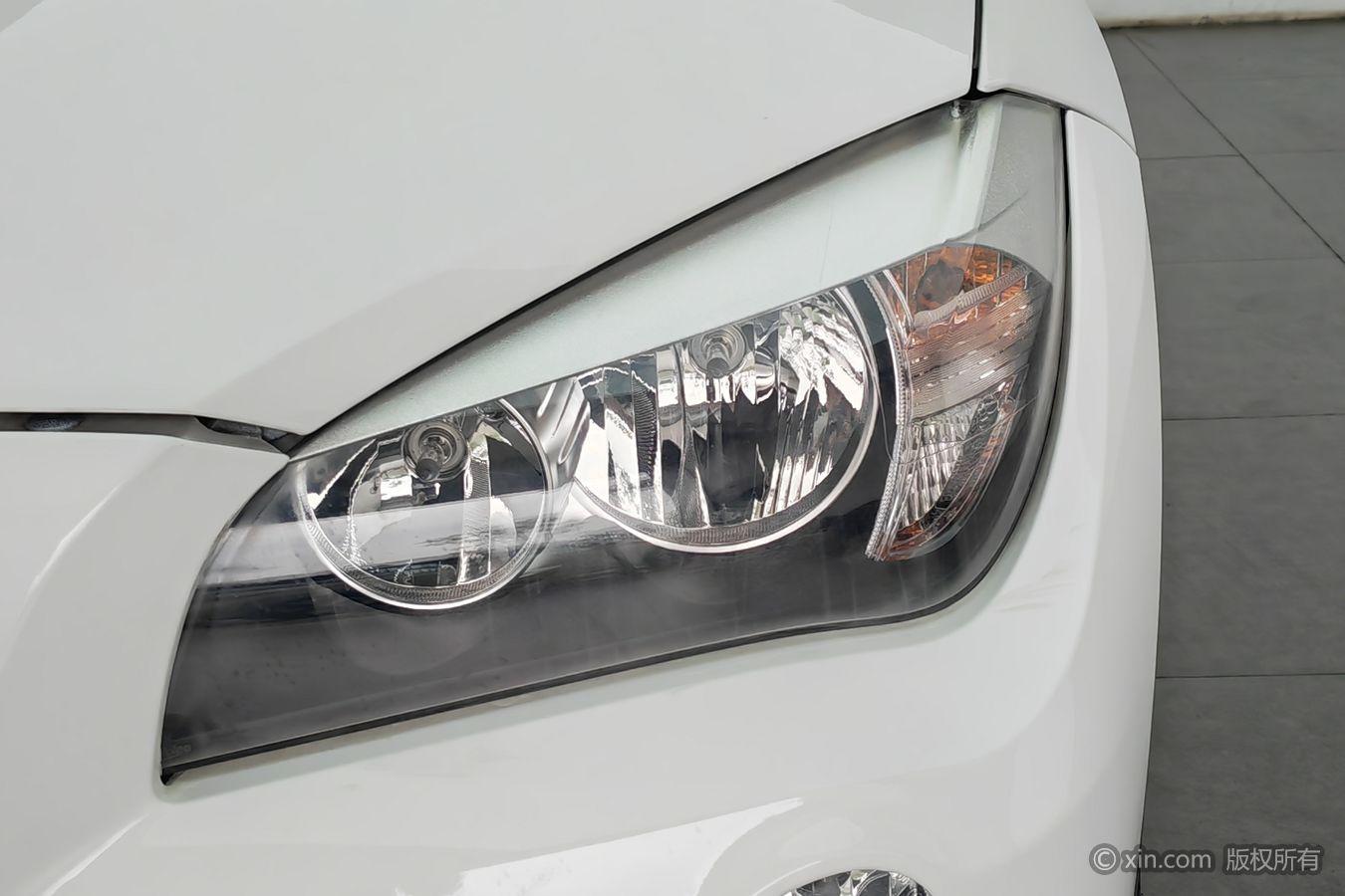 BMW X1 2014 sDrive18i Fashion