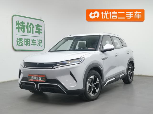 BYD Yuan 2024 года выпуска