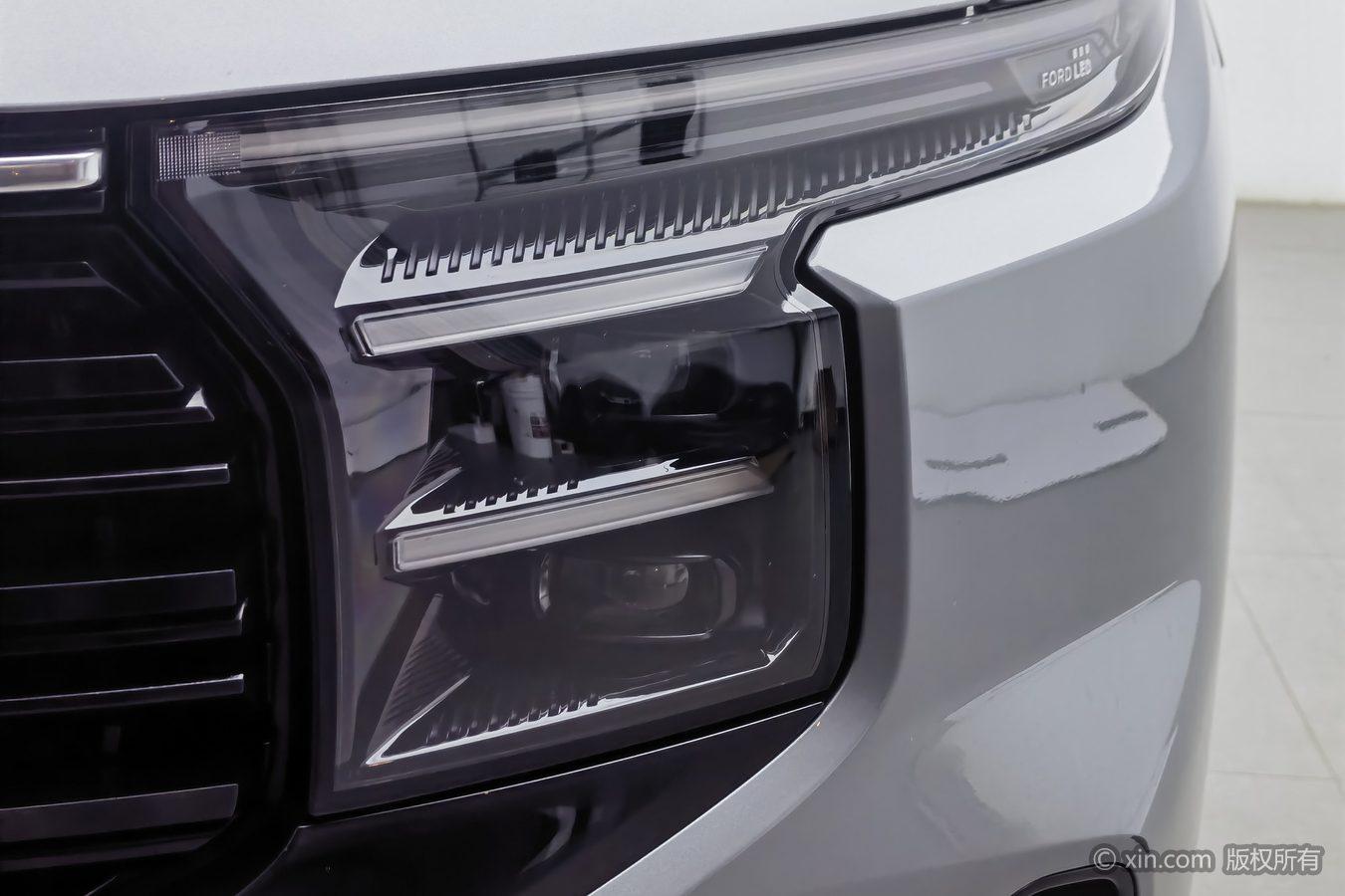 Ford Edge 2023 L 2.0T EcoBoost мест Fashion