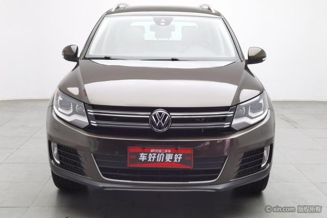 Volkswagen Tiguan 2015 2.0 TSI AT 4 WD — фото 2