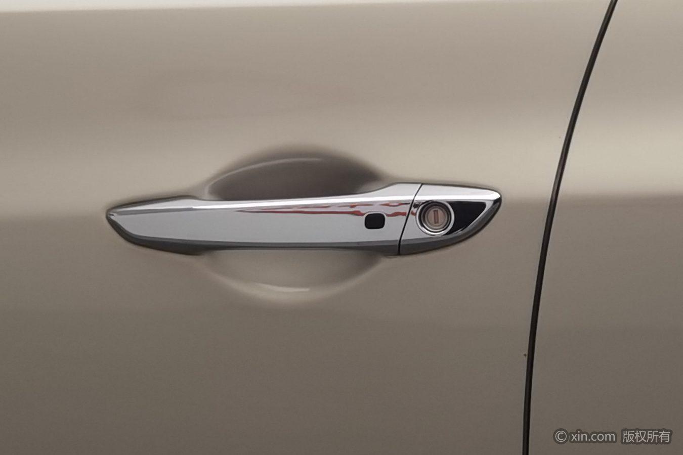 Hyundai Mistra 2017 1.6T AT GLS V