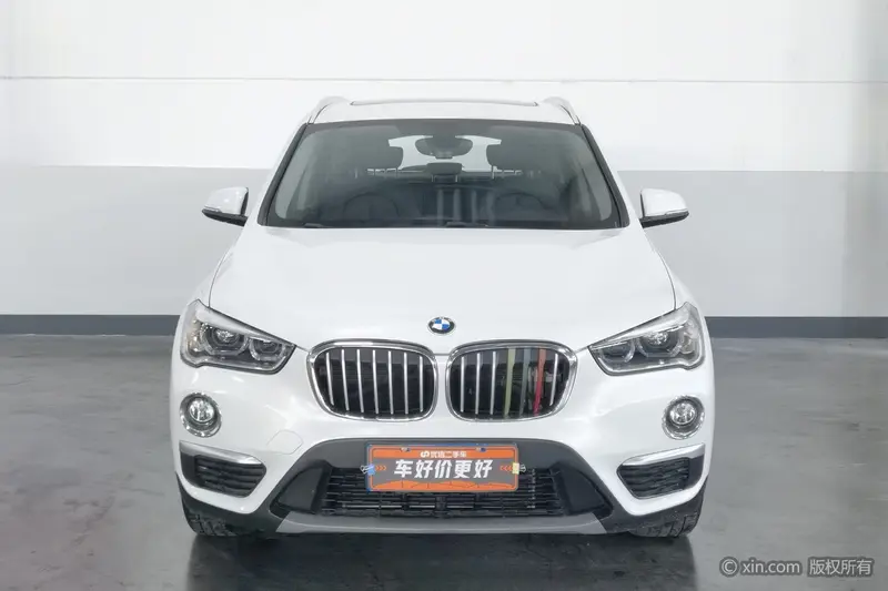 BMW X 1 s Drive 20 Li — фото 2