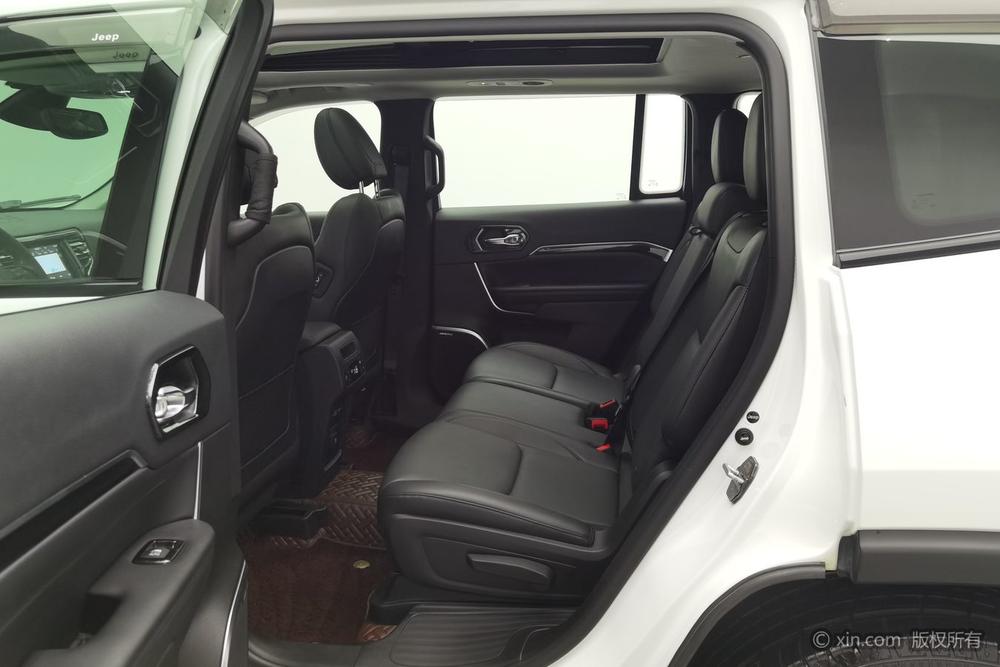 Jeep Grand Commander, фото 19