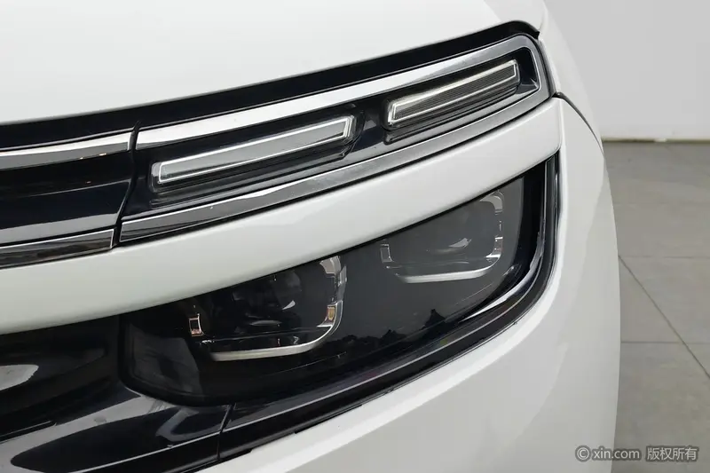 Citroen C 5 Aircross 380 THP Flagship — фото 5