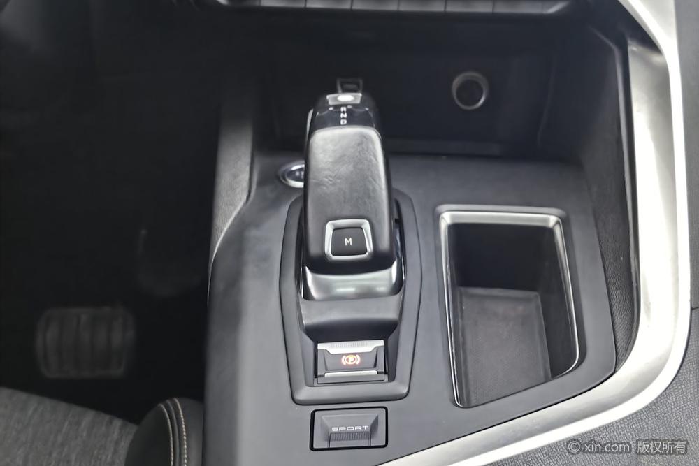 Peugeot 4008, фото 11