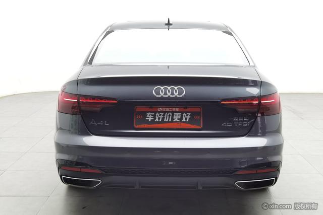 Audi A4L 2022 40 TFSI — фото 3