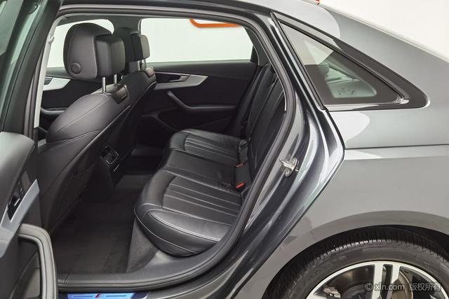 Audi A4L 2022 40 TFSI — фото 19