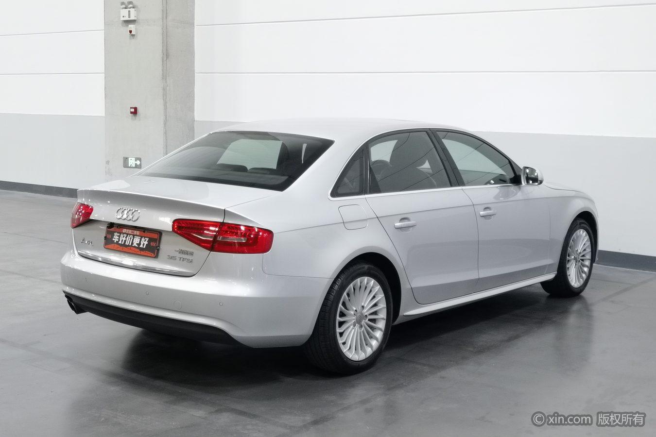 Audi A4L 2015 35 TFSI АКПП Комфорт