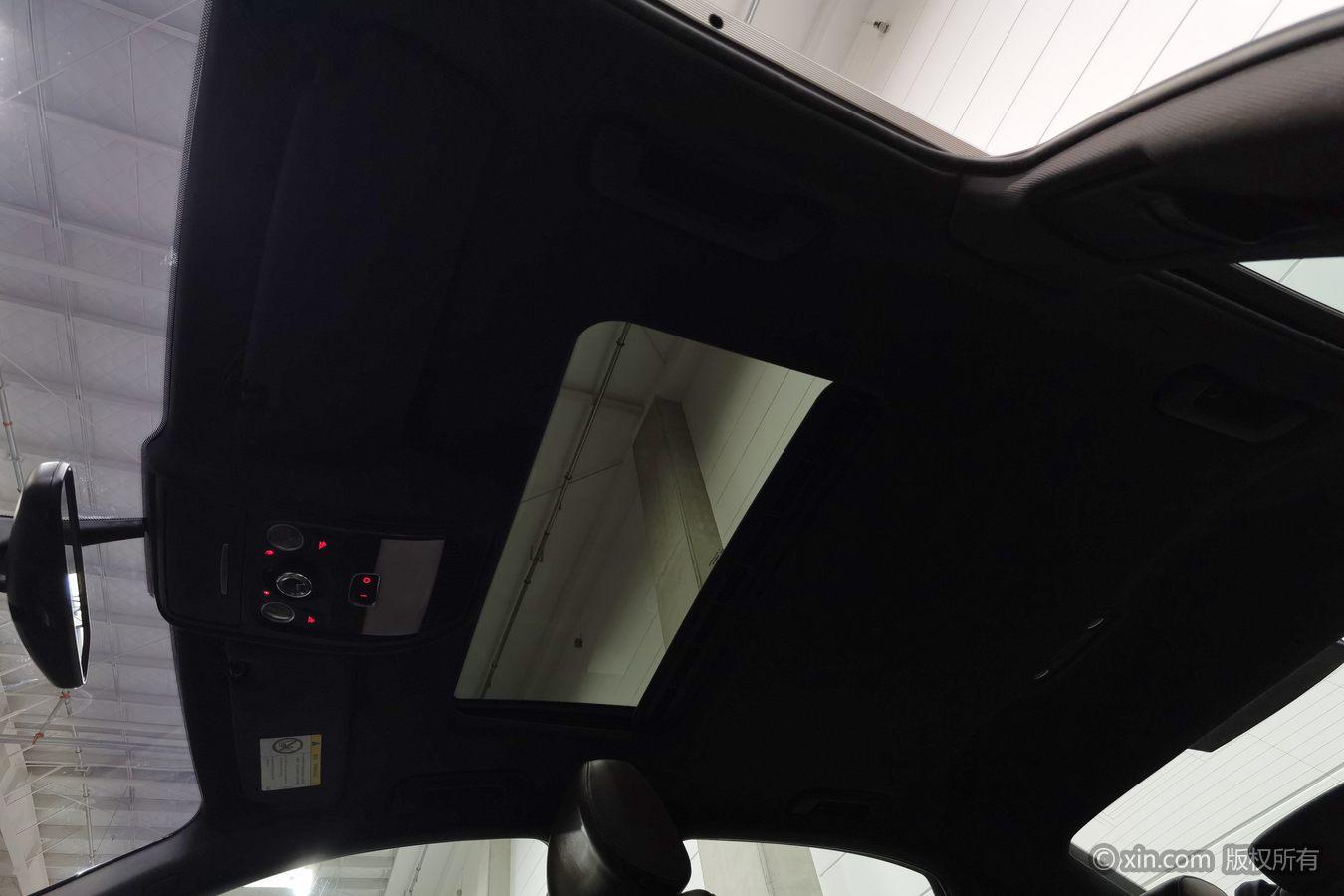 Audi A4L 2015 35 TFSI АКПП Комфорт