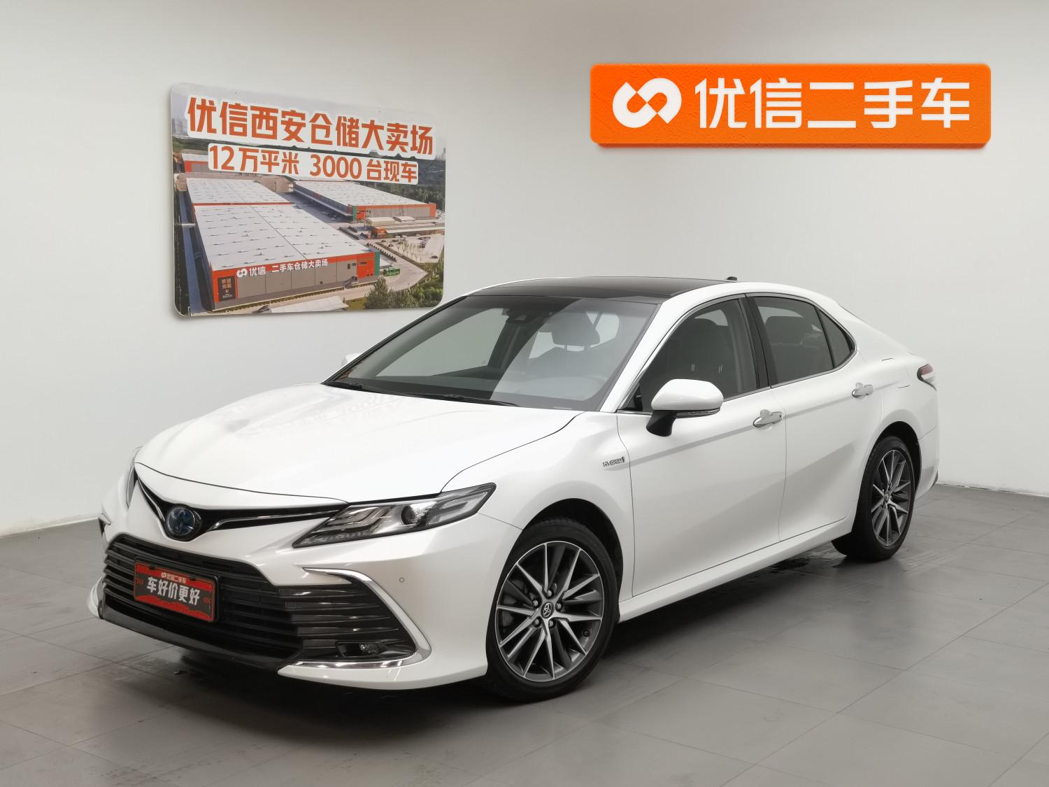 Toyota Camry 2021 Белый из Китая, фото 5