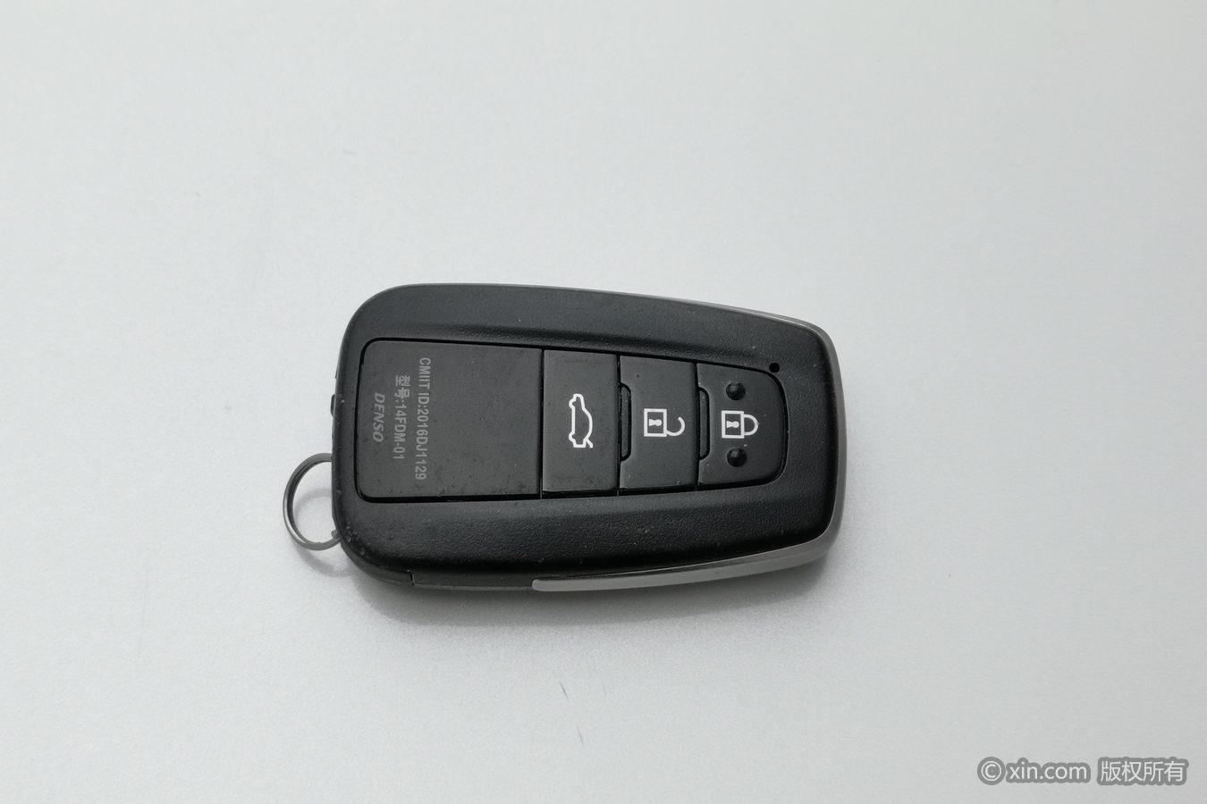 Toyota Camry id 4437742 из Китая 13