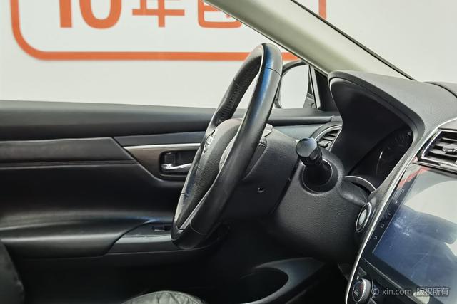 Nissan Teana 2015 2.0 L XL-Sporty — фото 9