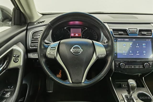 Nissan Teana 2015 2.0 L XL-Sporty — фото 14