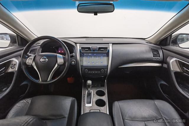 Nissan Teana 2015 2.0 L XL-Sporty — фото 12